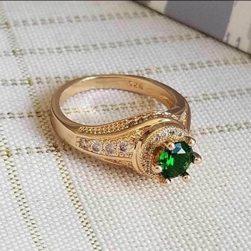New 18K Gold Plated Round Cut Emerald Diamond Ring for Women